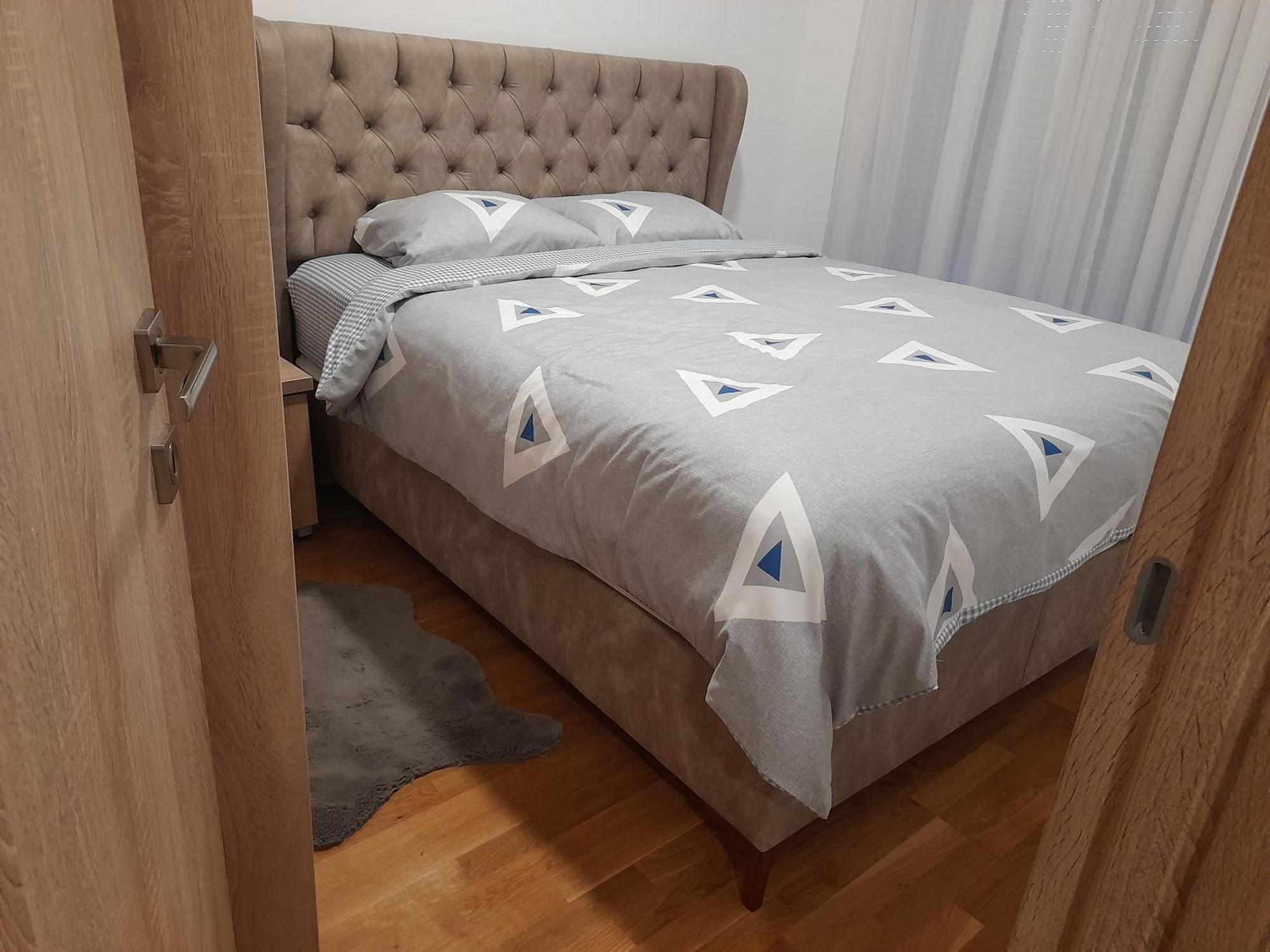Appartement Ogi Apartman à Podgorica Extérieur photo